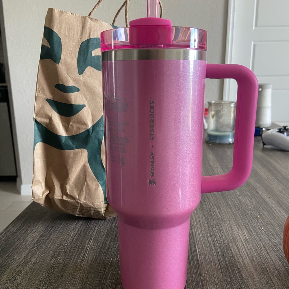 Starbuck x Stanley Tumbler